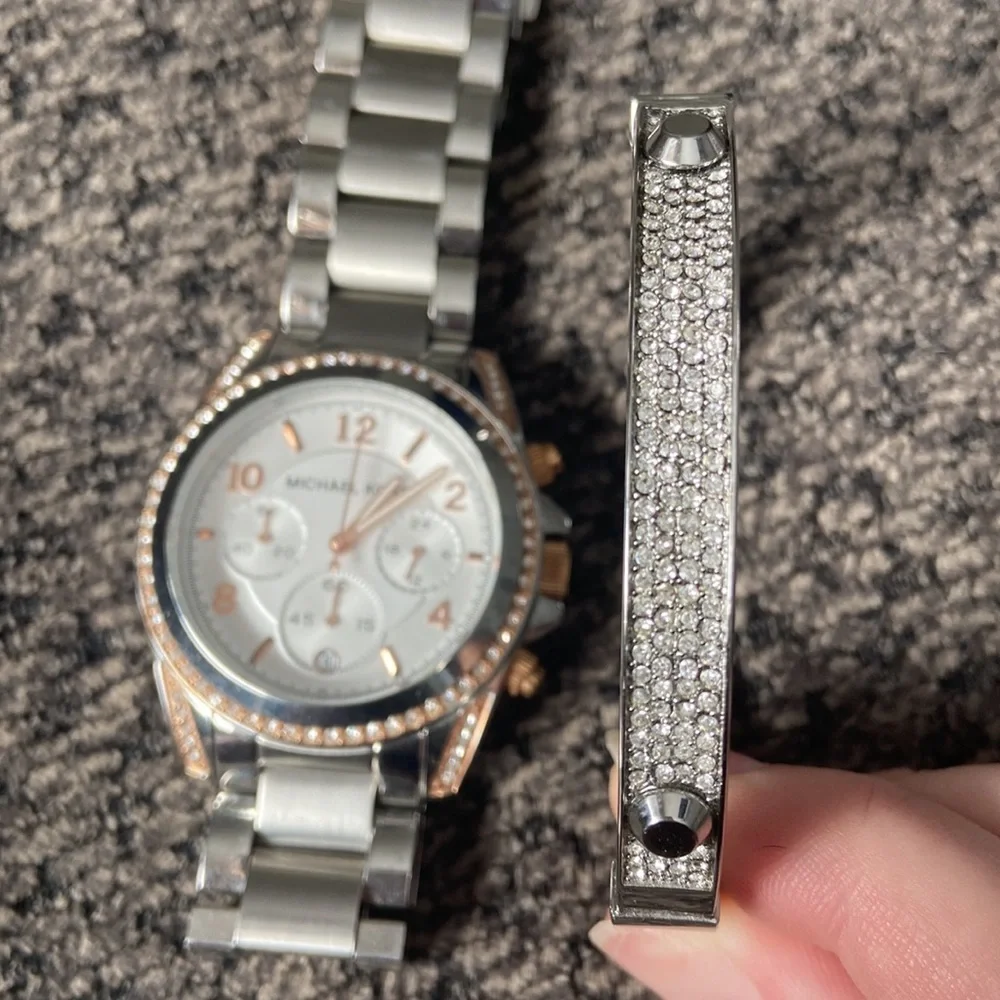 Michael Kors Set - Picture 3 of 3